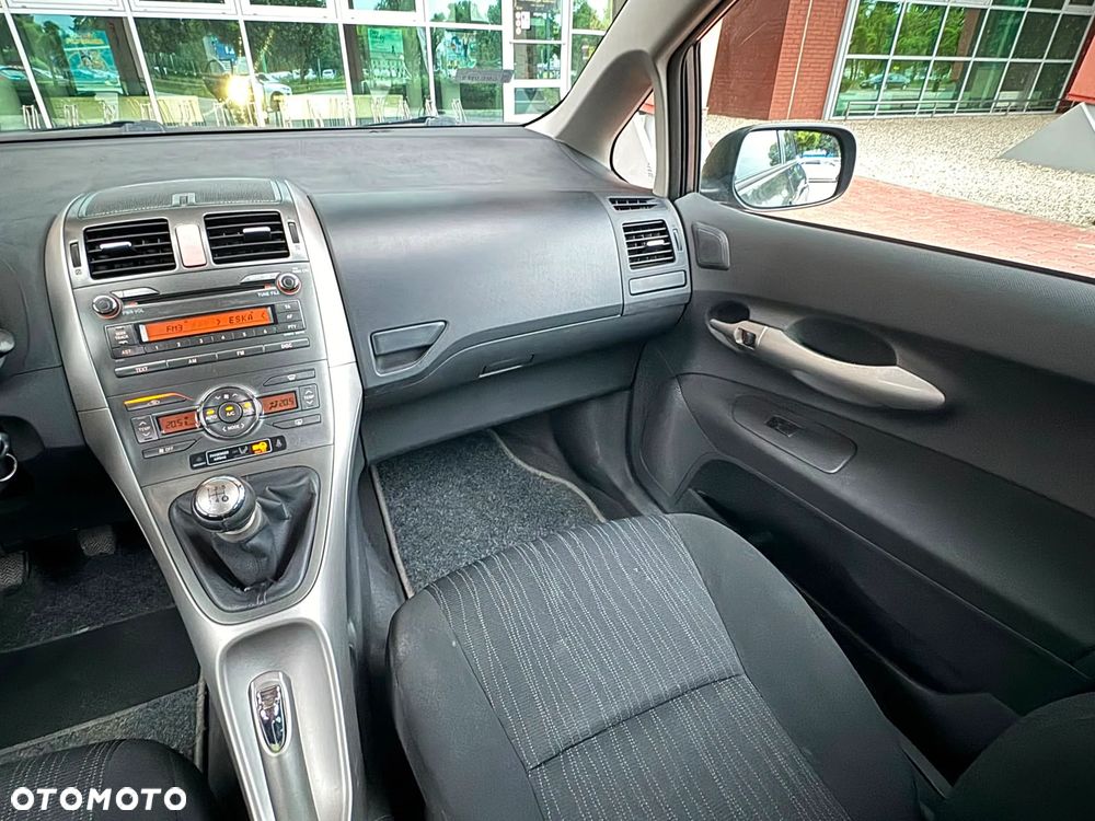 Toyota Auris 1.6 VVT-i Sol - 6