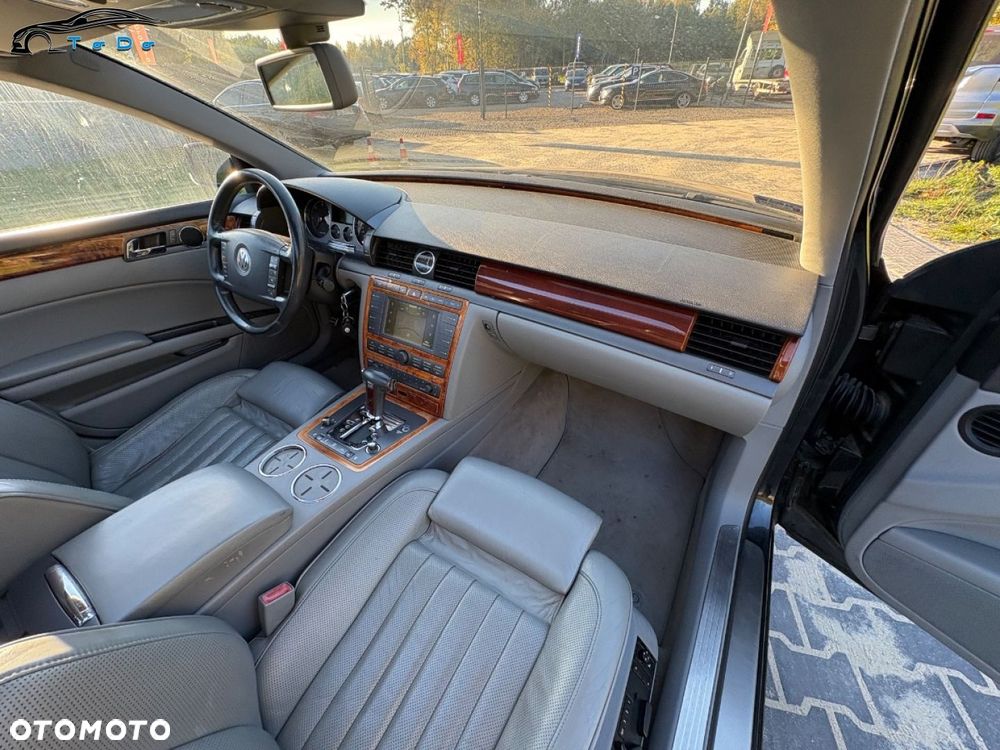 Volkswagen Phaeton - 29