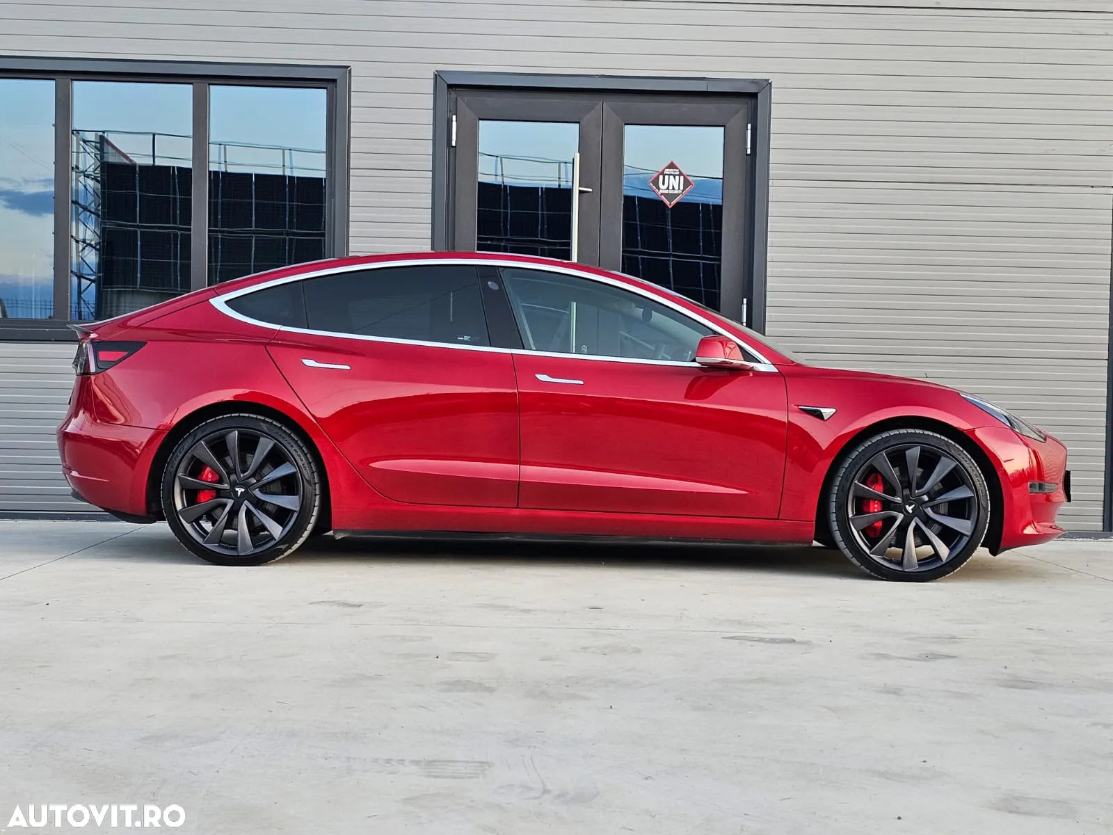 Tesla Model 3 Langstreckenbatterie Allradantrieb Dual Motor Performance - 7