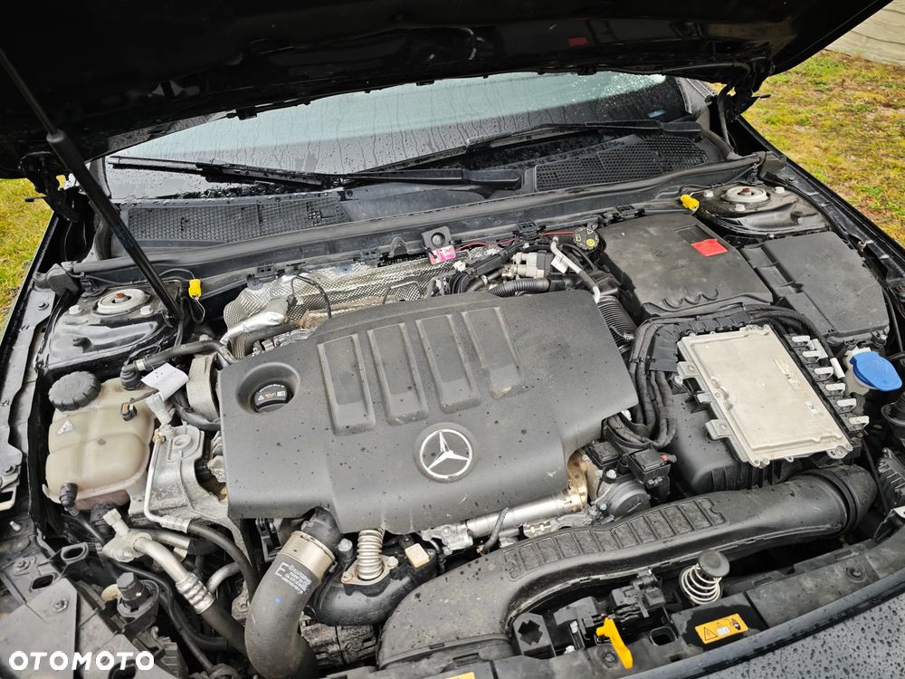 Mercedes-Benz CLA 200 d 8G-DCT Entry - 19