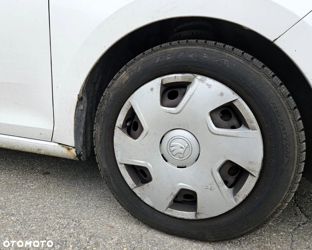 Skoda RAPID 1.6 TDI DPF Ambition - 18