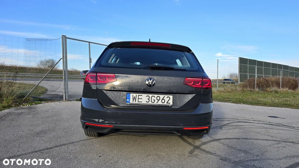 Volkswagen Passat - 27