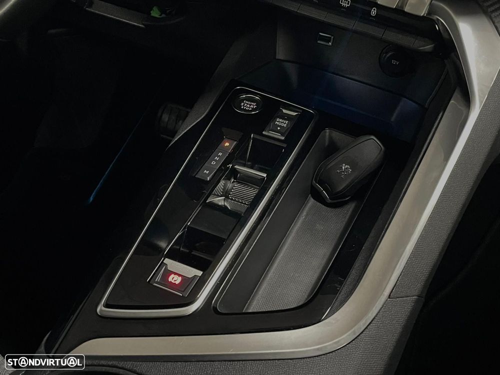 Peugeot 5008 1.5 BlueHDi Allure Pack EAT8 - 26