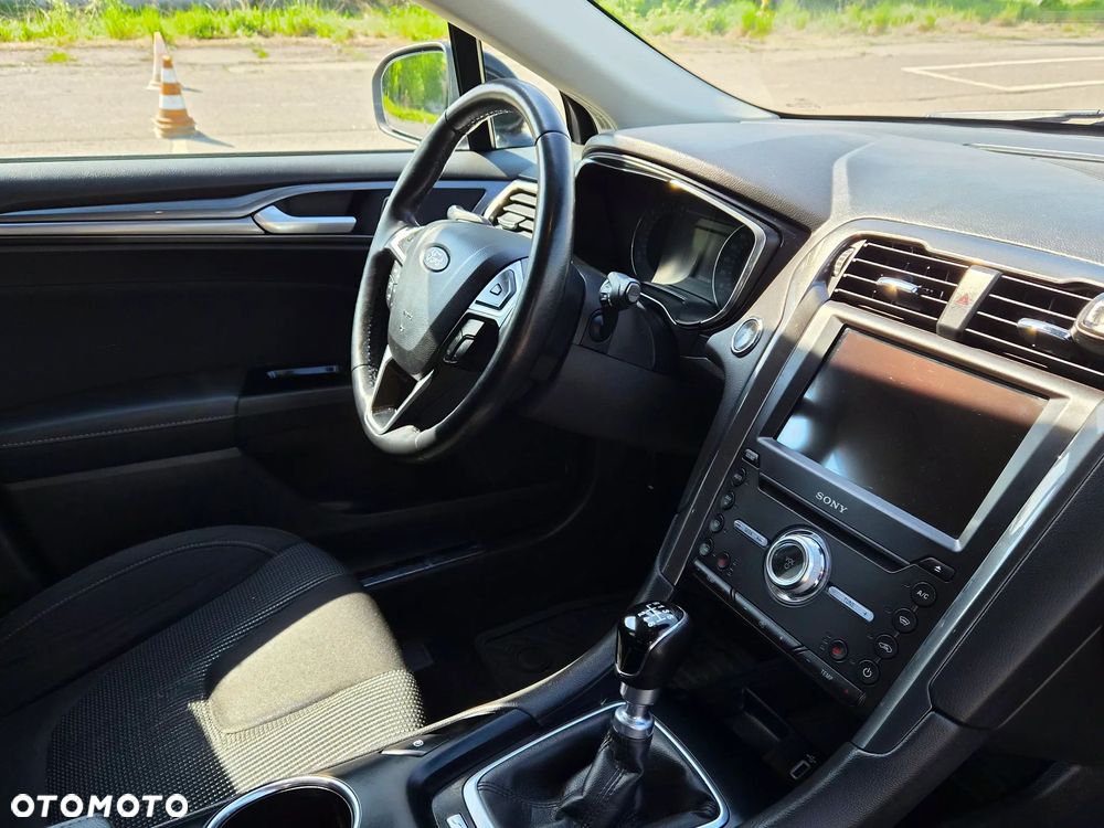 Ford Mondeo 2.0 TDCi Titanium - 31