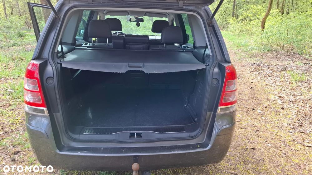 Opel Zafira 1.8 - 17