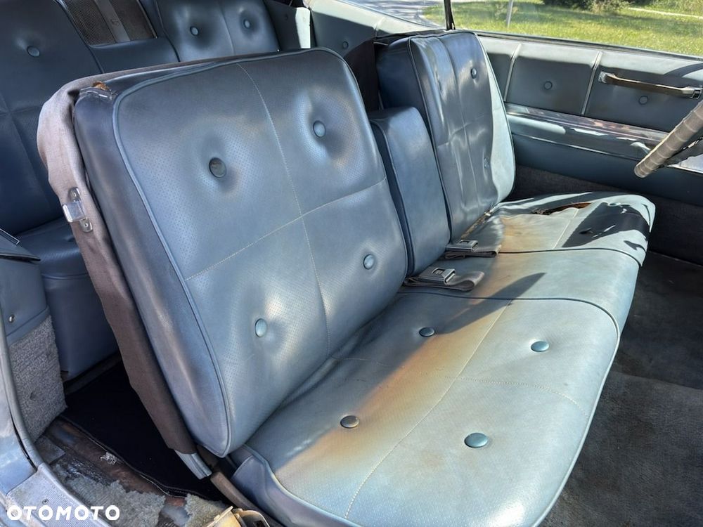 Cadillac Deville - 31