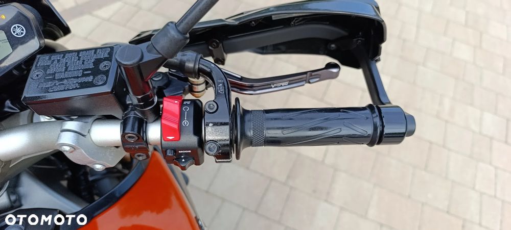 Yamaha MT - 12