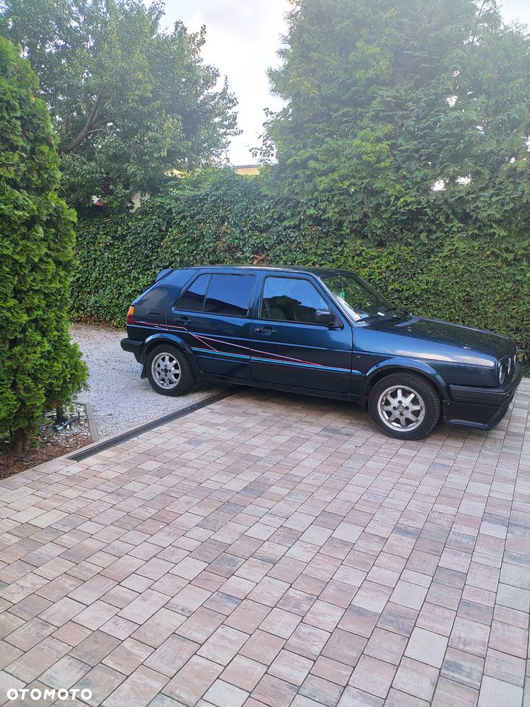 Volkswagen Golf - 9