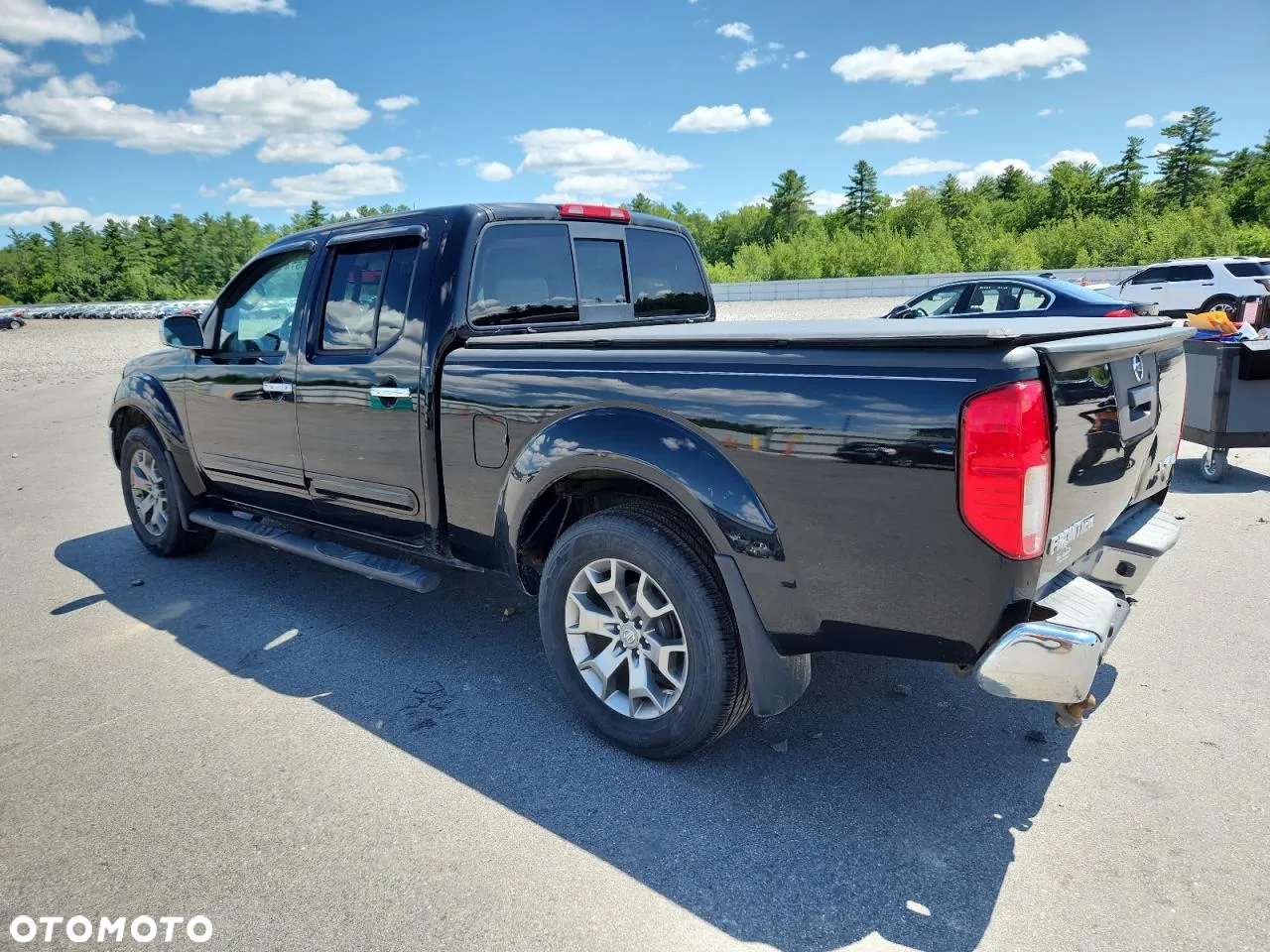 Nissan Frontier 4.0 V6 LE Crew Cab - 4