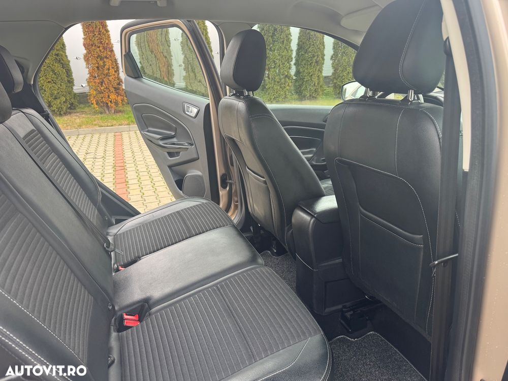 Ford EcoSport - 12