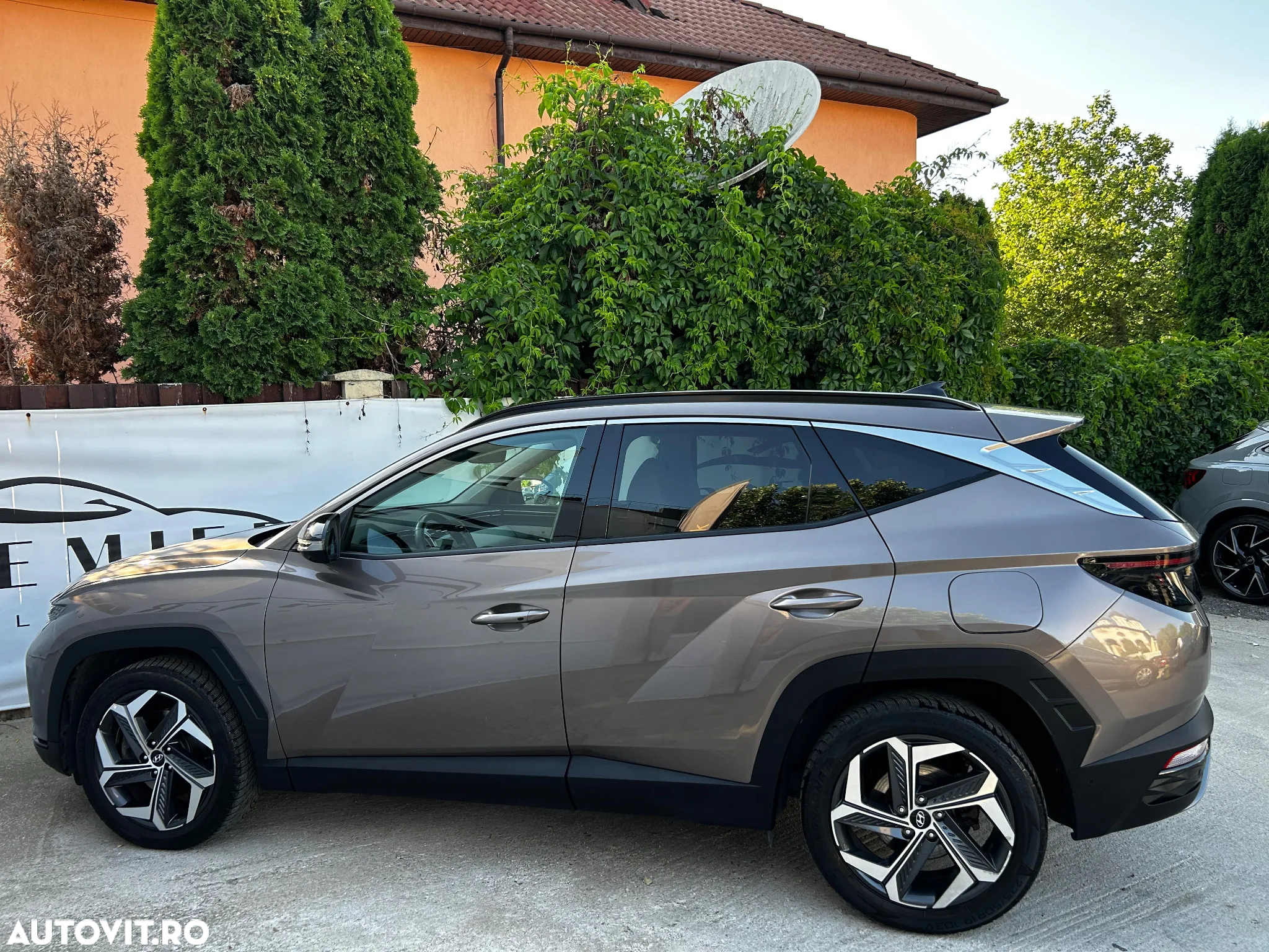 Hyundai Tucson HEV 1.6 l 230 CP 4WD 6AT Luxury - 12