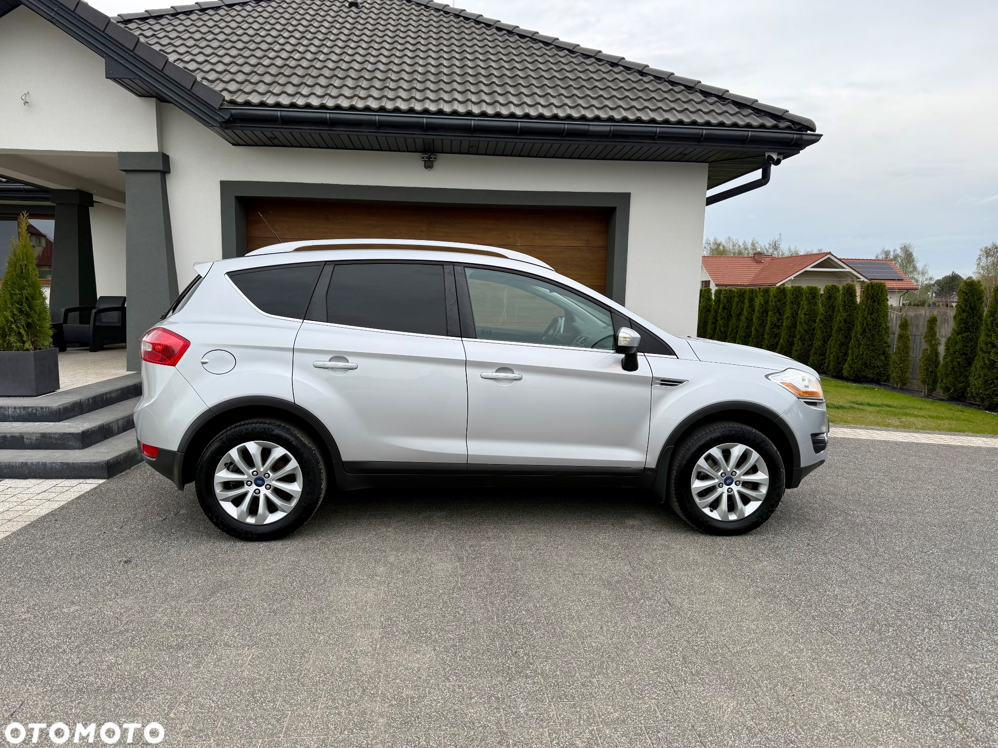 Ford Kuga 2.0 TDCi 4x4 Titanium - 14