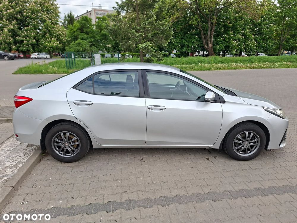 Toyota Corolla 1.33 Active - 4