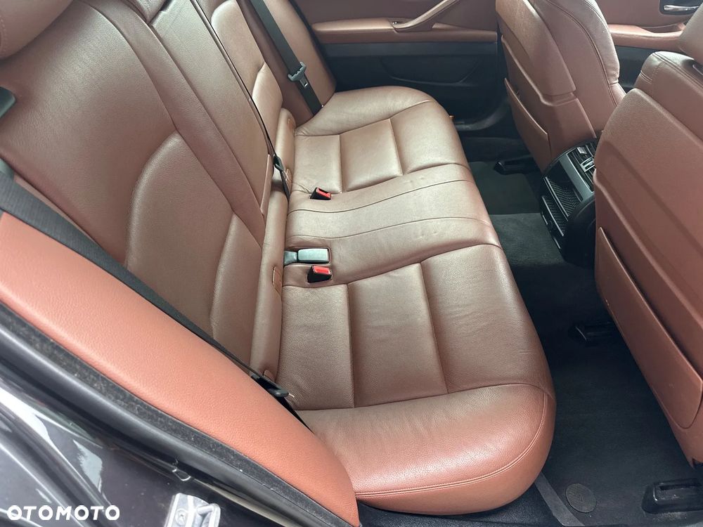 BMW Seria 5 520d - 22