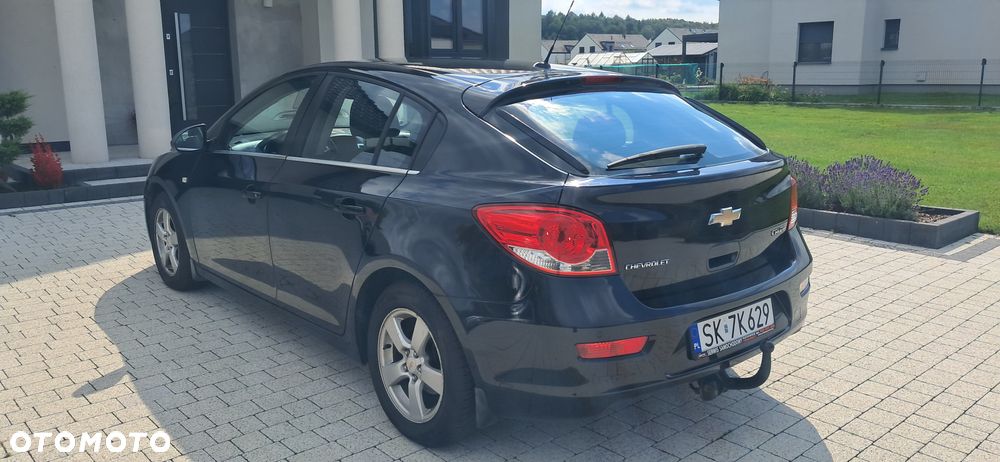 Chevrolet Cruze 1.8 LS+ - 9