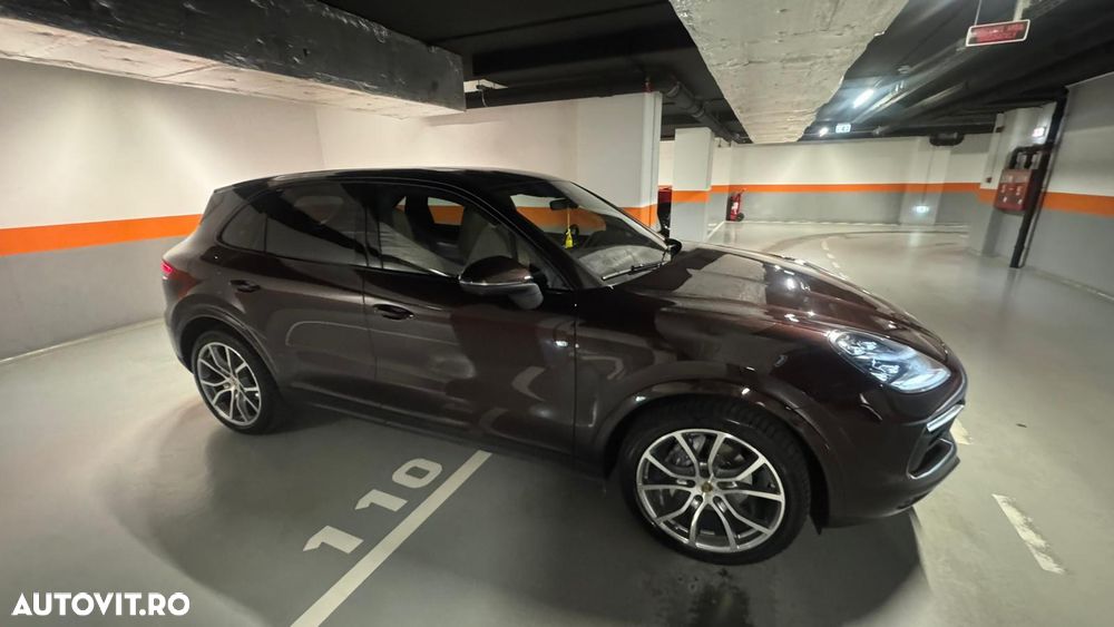 Porsche Cayenne Standard - 4