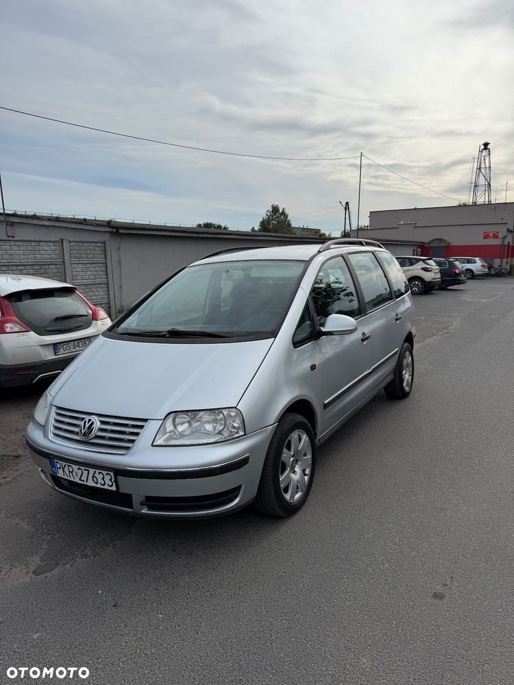 Volkswagen Sharan 1.9 TDI Comfortline - 1