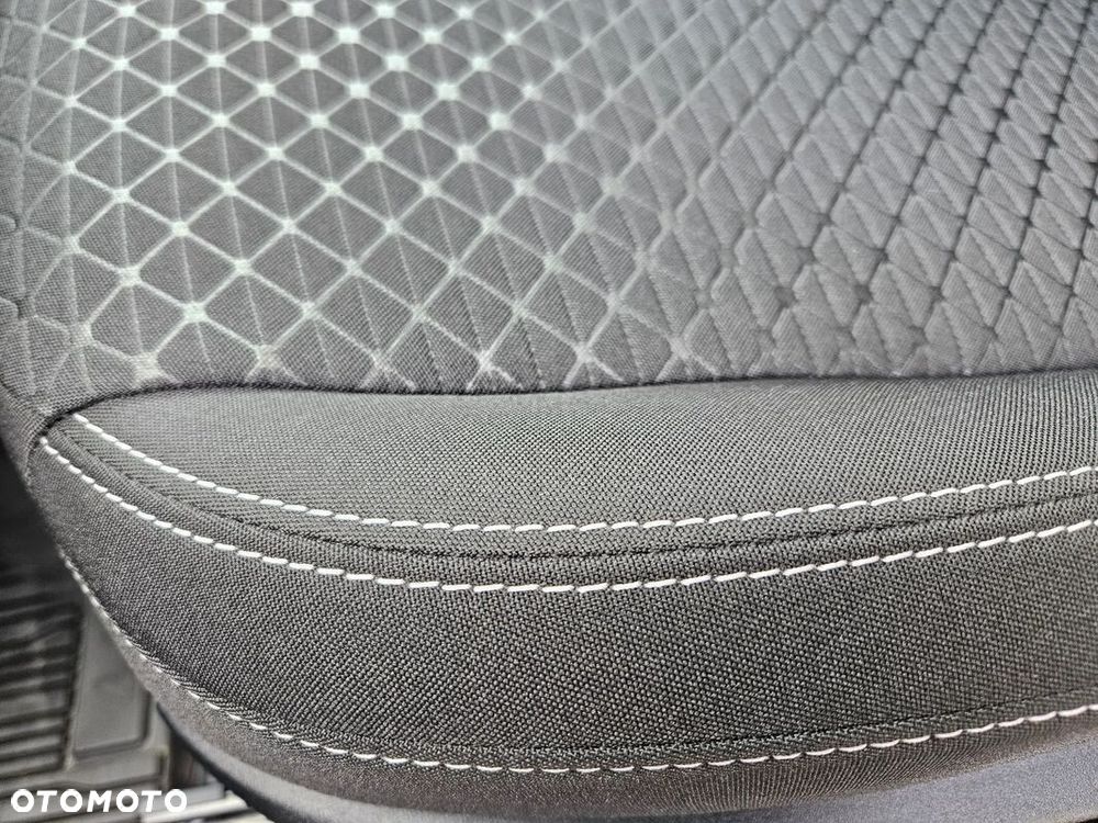 Ford Kuga 1.5 EcoBoost FWD Titanium - 24