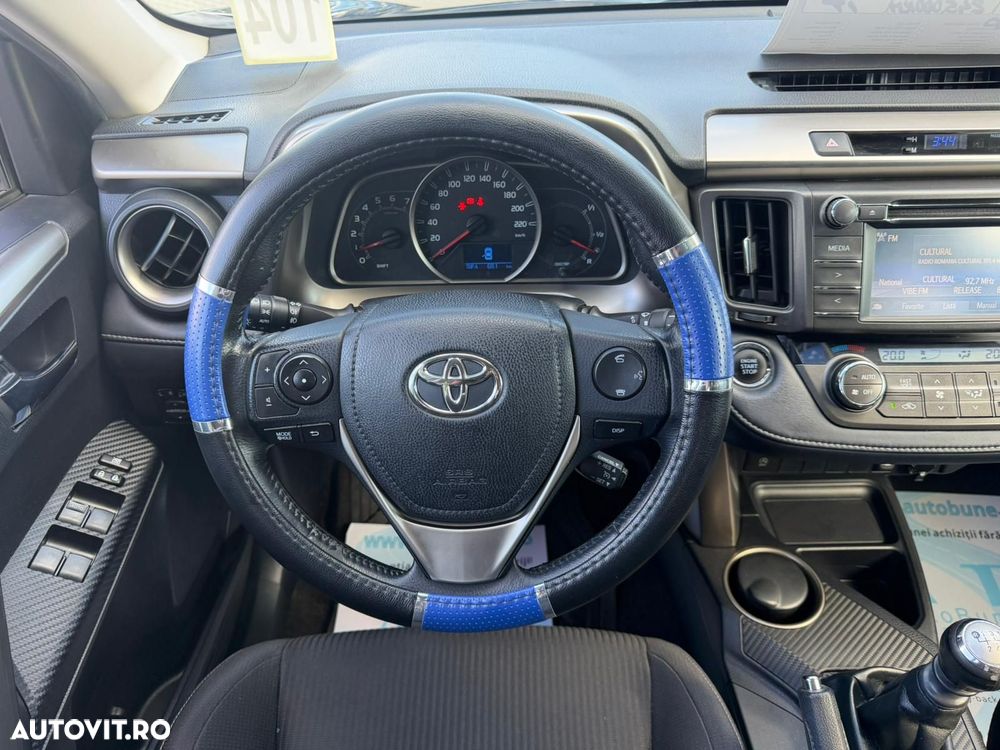 Toyota RAV4 2.0 D-4D 2WD Comfort - 11