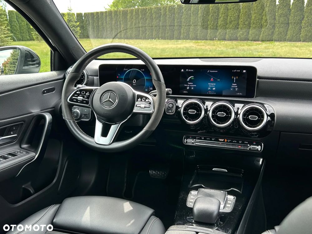 Mercedes-Benz Klasa A 200 AMG Line 7G-DCT - 25