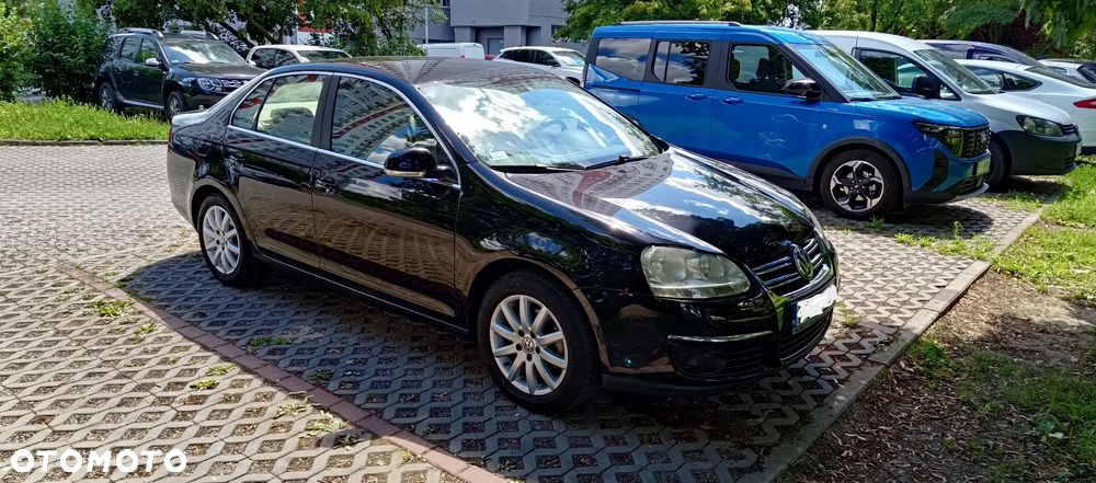 Volkswagen Jetta 1.6 Comfortline - 1