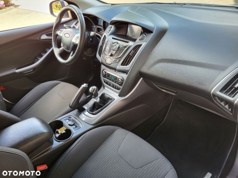 Ford Focus - 10