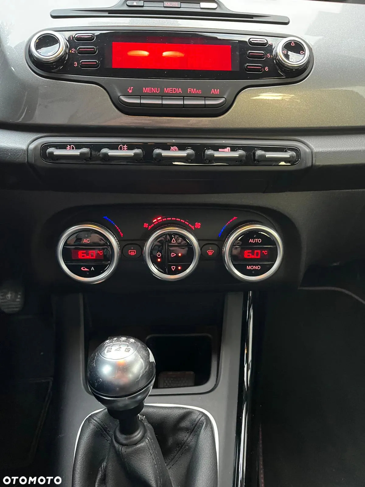 Alfa Romeo Giulietta 1.4 TB MultiAir Distinctive - 11