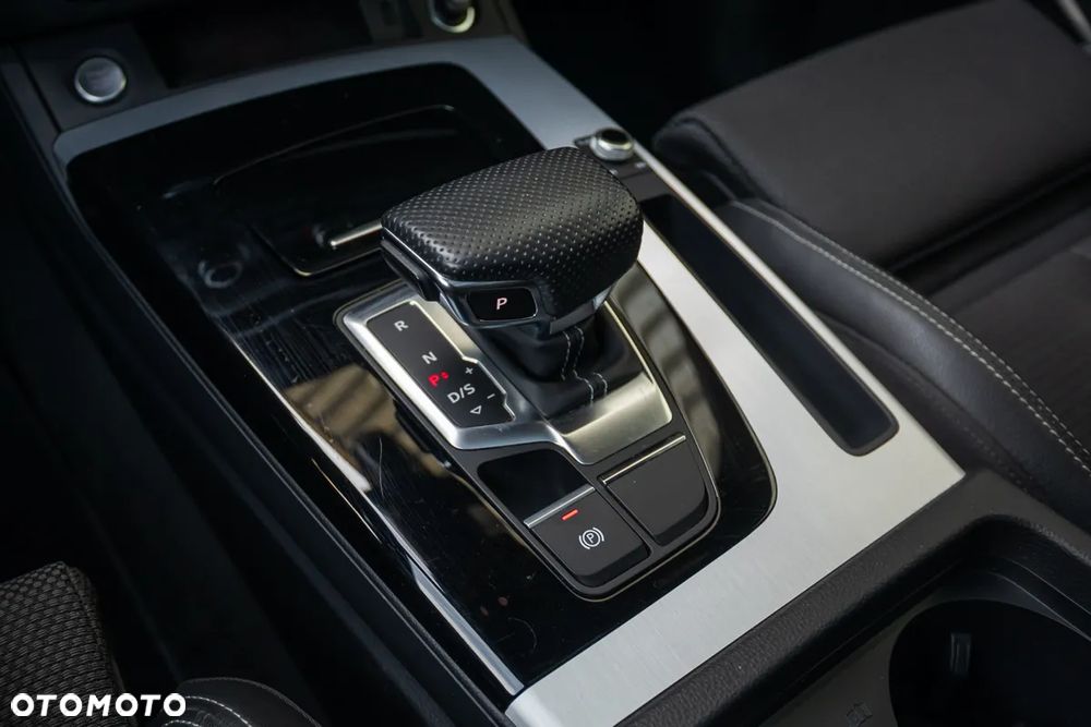 Audi Q5 40 TDI quattro S tronic S line - 25