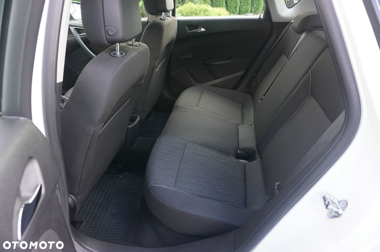 Opel Astra - 16