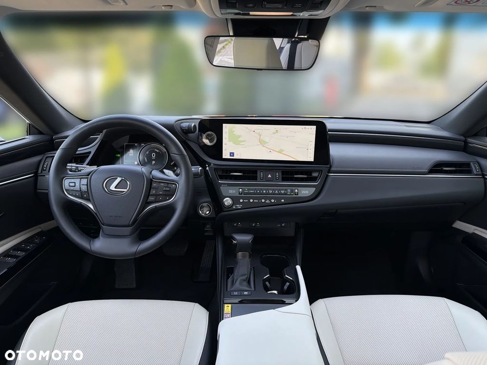 Lexus ES 300h Prestige - 17
