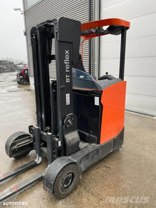 Toyota Reach Truck - 3