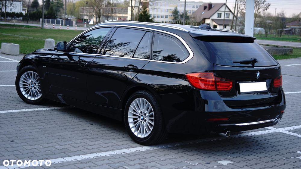 BMW Seria 3 318d Luxury Line - 19