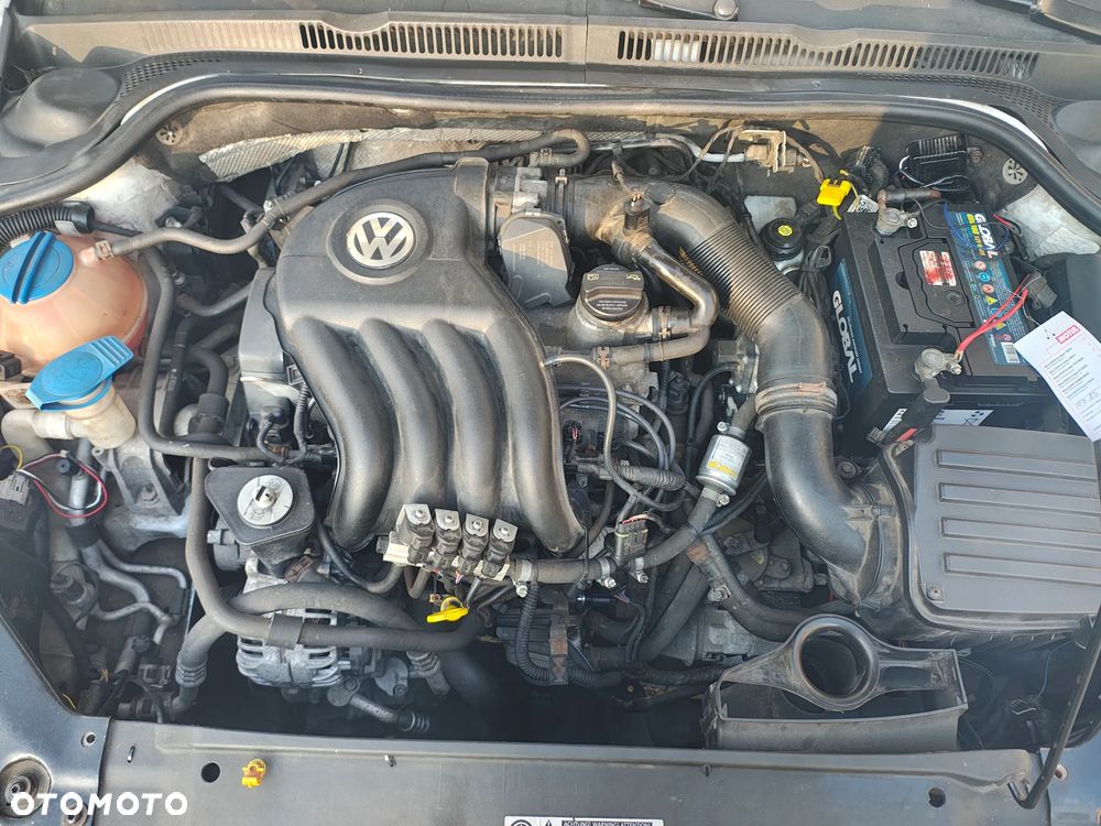 Volkswagen Jetta - 7