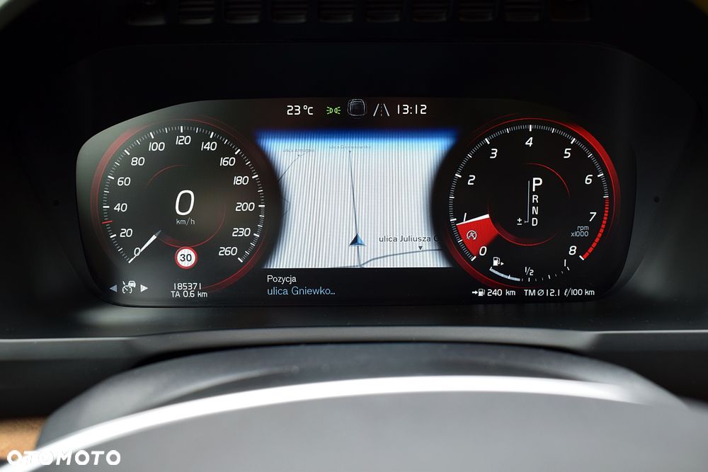 Volvo XC 90 T6 AWD Geartronic Inscription - 11