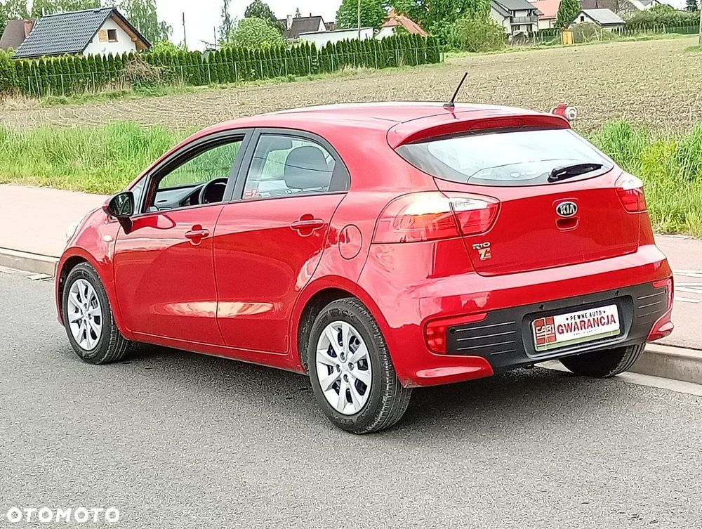Kia Rio - 8