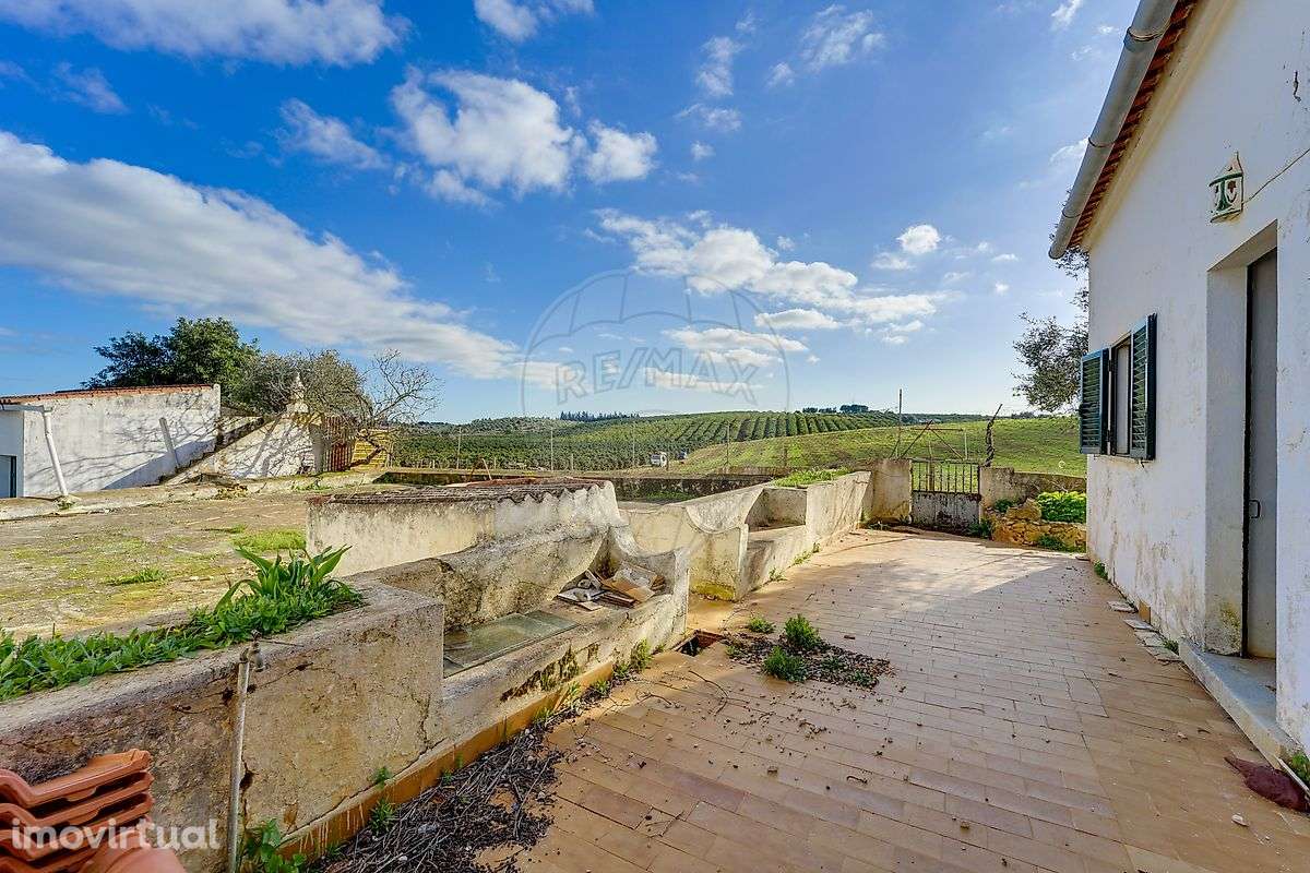 Moradia T2 para venda - Grande imagem: 2/31