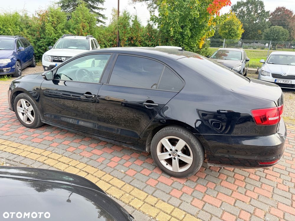Volkswagen Jetta 2.0 TDI BlueMotion Technologie - 4