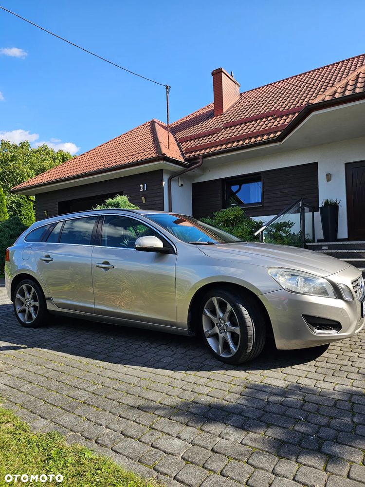 Volvo V60 D4 Momentum - 4