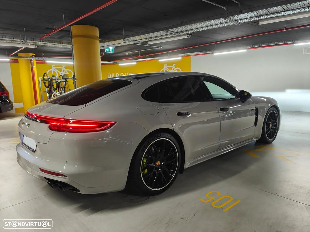 Porsche Panamera 4S E-Hybrid - 5