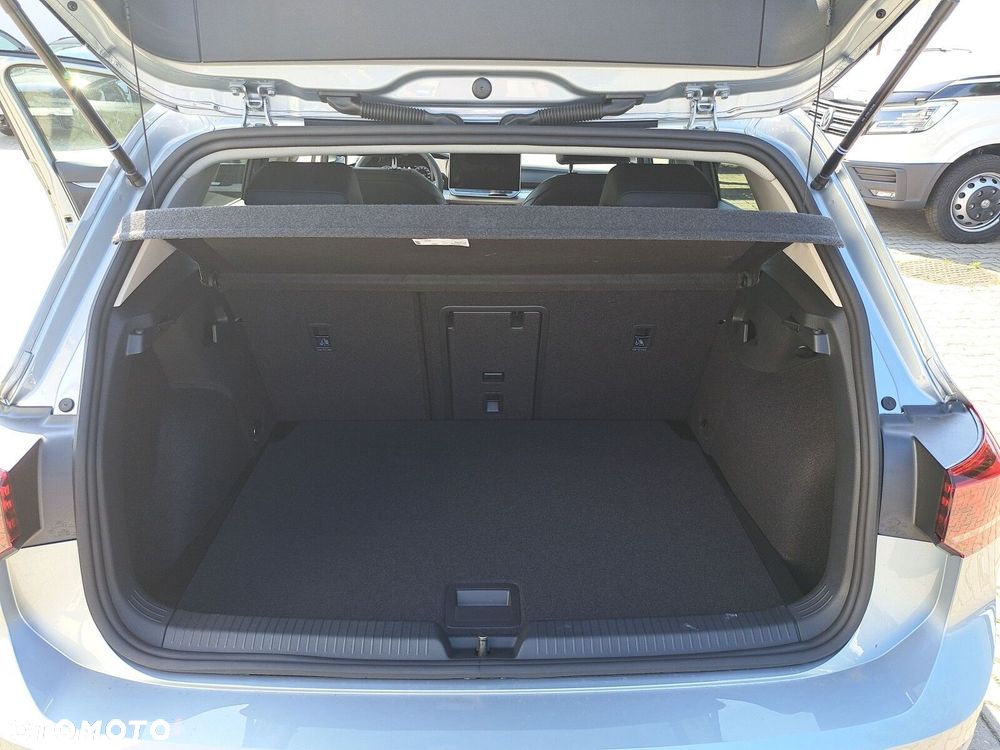 Volkswagen Golf - 18
