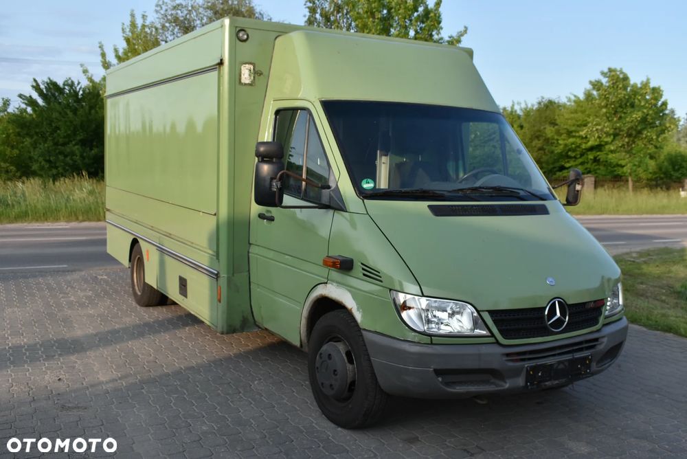 Mercedes-Benz Sprinter 616 CDI FOOD TRUCK 2,7 CDI - 22
