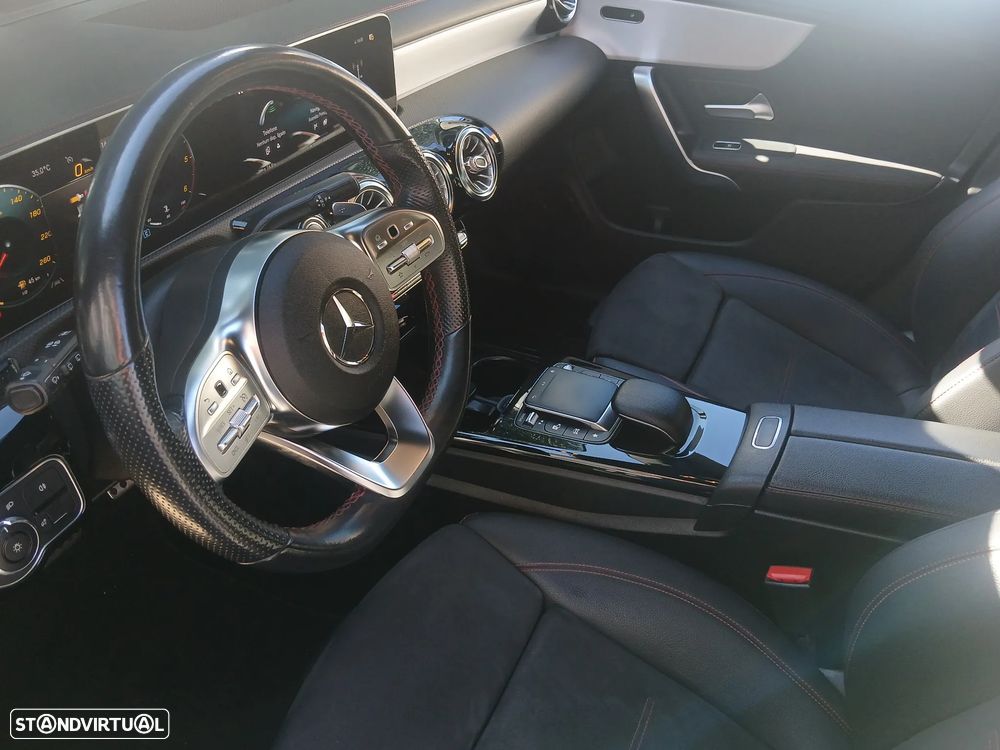 Mercedes-Benz CLA 180 d Shooting Brake AMG Line Aut. - 25