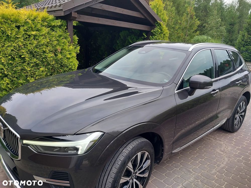 Volvo XC 60 B4 D AWD Plus Bright - 2