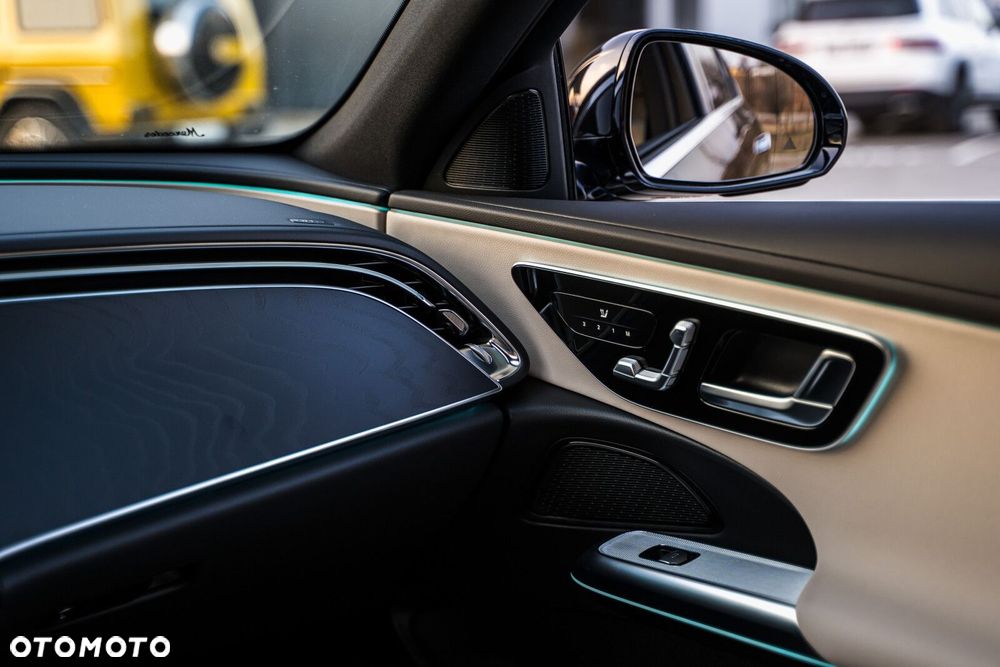 Mercedes-Benz Klasa E - 21