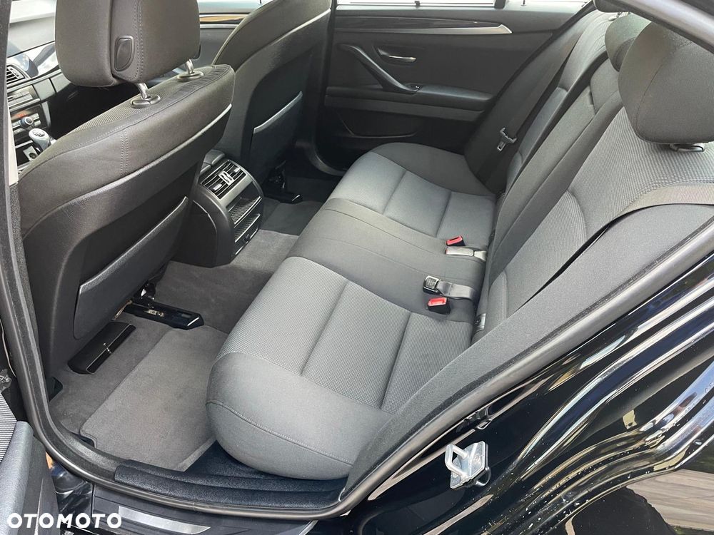 BMW Seria 5 520d - 13