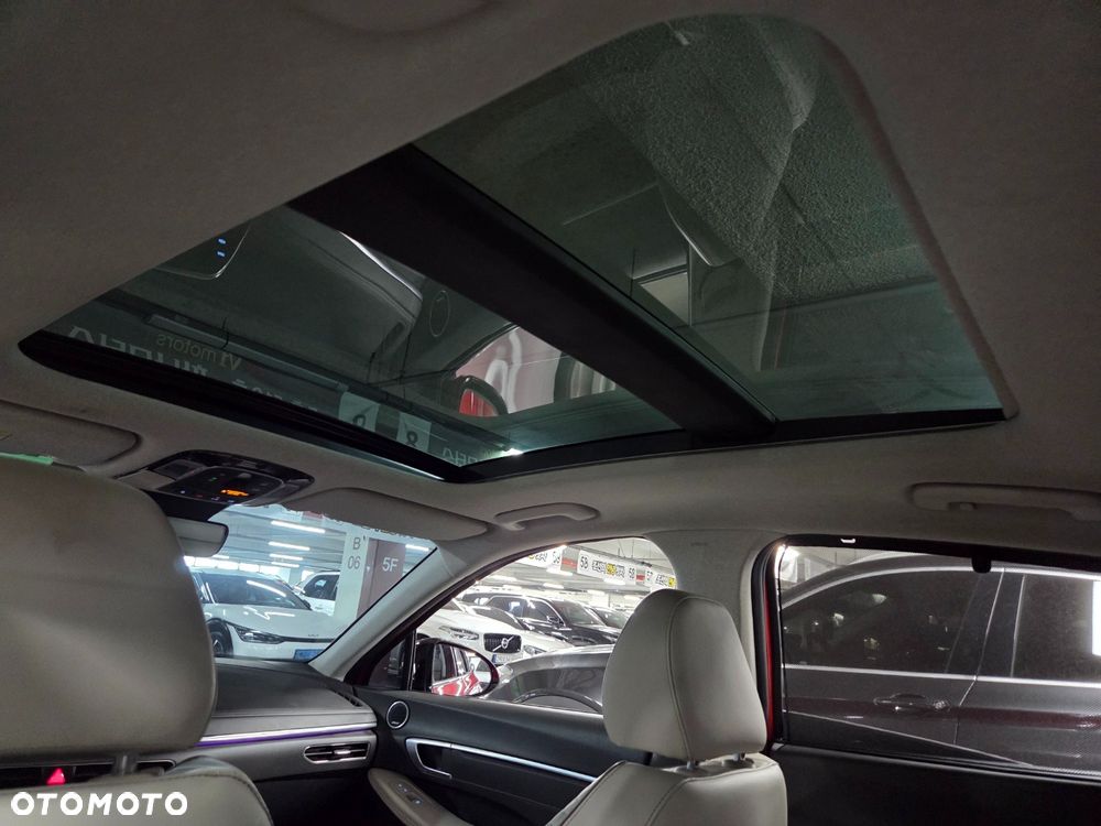 Hyundai Sonata - 20