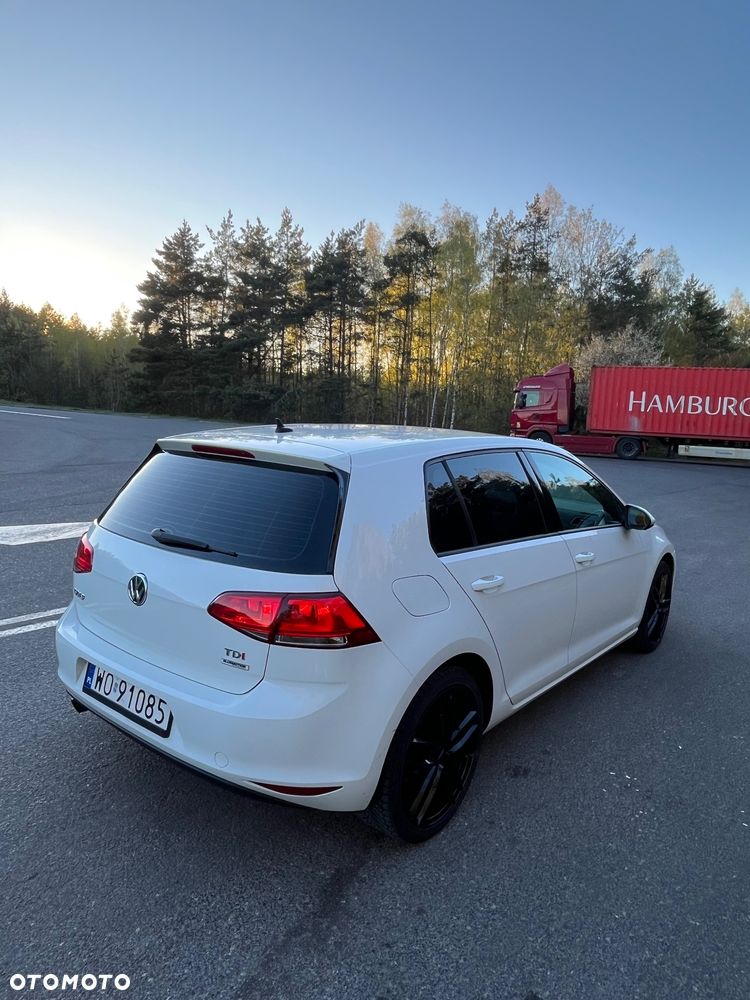 Volkswagen Golf 1.6 TDI BlueMotion Comfortline - 10