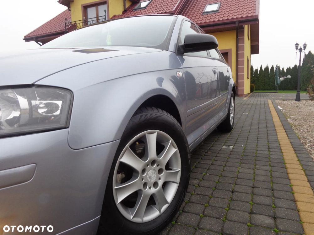 Audi A3 Sportback - 2