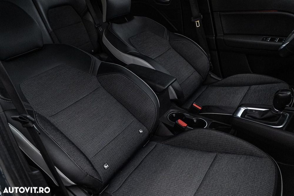 Renault Captur TCe Mild Hybrid 140 EDC GPF TECHNO - 39