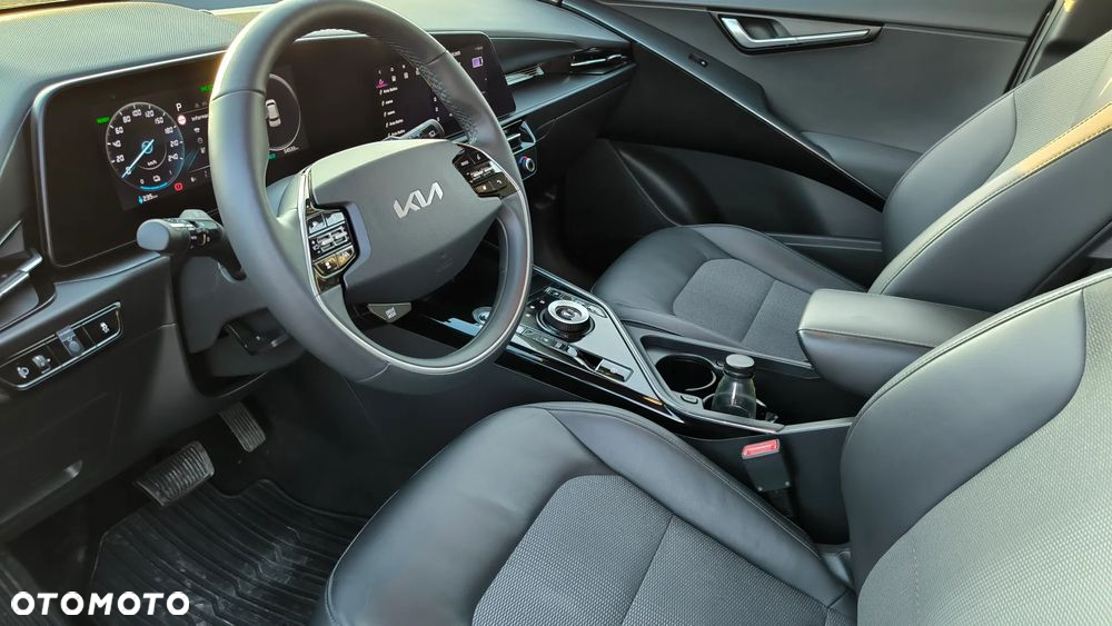 Kia Niro e-Niro 64kWh L - 6